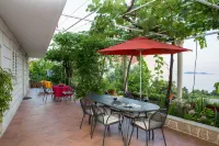 Studio Apartments Andrijana