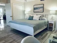 Bayfront Beauty - Spacious 2/2 Condo Across From The Beach Hotels near Upham Beach