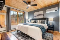 New A-Frame Chalet - Mountain Views-Sleeps 14 w/ SwimSpa-Firepit-Sauna-DogsOK