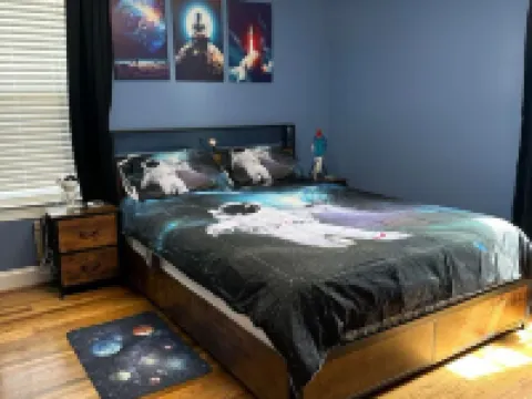 The Manor - Charming 3-bedroom house in lovely Oneonta with WiFi, AC 오니온타 호텔