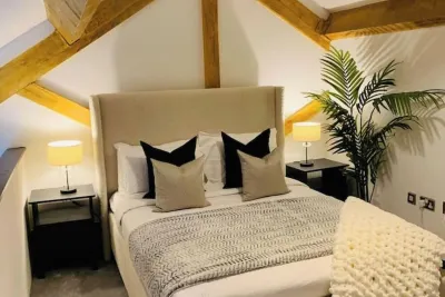 Ancoats Luxury Loft 3BR / Free Parking / Balcony Hotels in 