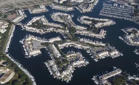 Port Camargue for rent MARINA type 3 Отели рядом с достопримечательностью «Observatoire»