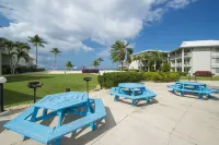 Seven Mile Beach -2nd Floor Beach View at Sunset Cove