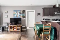 Downtown Condo (License No. 23 112884 STR)