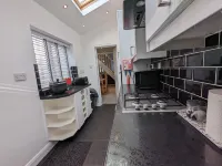 3 Bed City Home | South Facing Patio | 4-5 Beds Hotels in Lancaster District