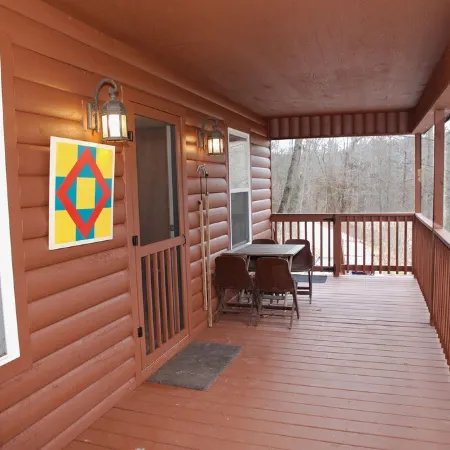Morehead Cabin on the lake