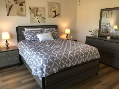 Affordable luxury on the beach! 파인 놀 쇼어스 주변 호텔