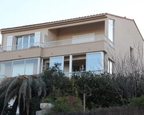 APPART T3 of 55 m2 SEA VIEW 2 BED 2/4/6 PERS, VERANDA, WIFI, GARAGE, 200 m FROM THE PORT Hotels in Port-Vendres