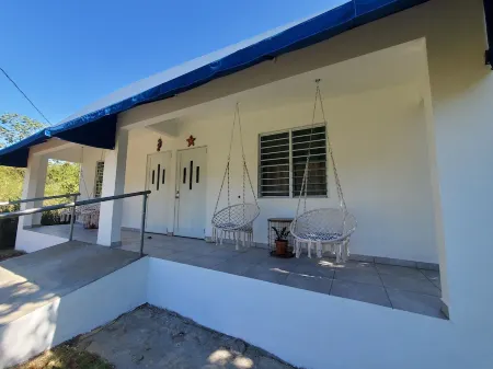 Aguadilla Sunset Apt with electricity water AC WIFI 8 minute walk from Crashboat