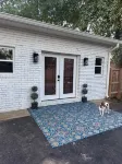 Lakeshore Living- studio apartment Hotels near Welch College