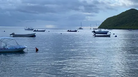 Seasonal rental Kay Peronnette Отели в г. Лез Анс-д'Арле