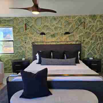 NEW Sedona Uptown Dream 4BR Wow! Views! Pool & Spa Rooms