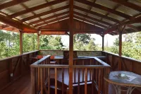 Seaview at Playa Chiquita       Wildlife Lodge above Canopy