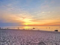 Beautiful vacation apartment (1) on the north beach with WiFi for up to 4 people from 9 € pP Hotels in Putgarten