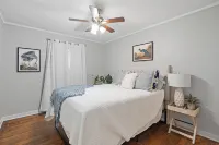 Near Parris Island, minutes to M.C.R.D and downtown