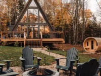 A-Frame on 6 Acres: Cedar Sauna, Privacy, Nature Hotels in Machar