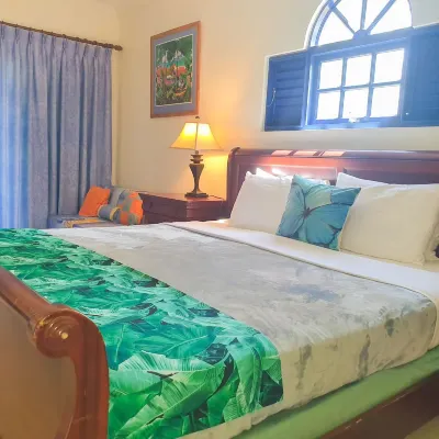 SEA GREENS, TOBAGO PLANTATIONS, TOBAGO 2 Bedroom Ground Floor Condo Отели в г. 