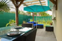 Charming, comfortable villa in a private residence