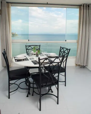 Charming 2-bedroom apartment  with breath taking view of the Ocean