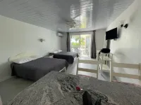 Beautiful Studio with Pool on Negril Beach