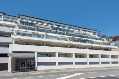 Magic Sunsets & Waterfront Views Apartment Hôtels à : 