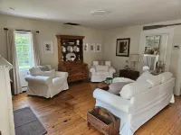 Cozy Cape Located In The Beautiful Seaside Town of Mahone  Bay
