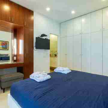 New exclusive 24 Hour Security Building With Shabbat Elevator and large gym Rooms