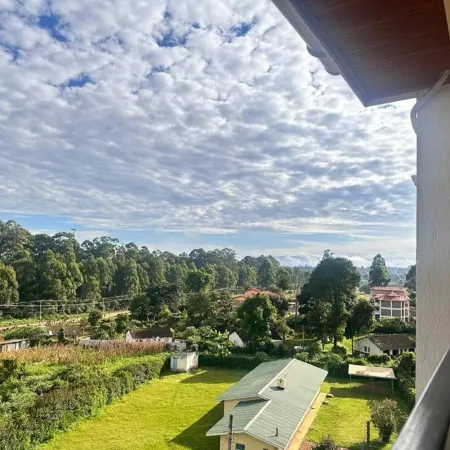 Exquisite fully furnished 2 bedroom 2 bath penthouse 5mins from city center
