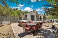 Creekside Getaway by Downtown