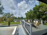 Cozy and Beautiful Home. When booking 1 week or more ask about our discount. Hotels in Beverly Hills