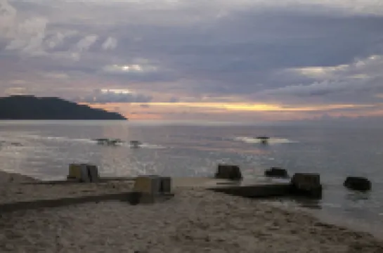 Treehouse Cottage at Cane Bay — walk to beach!