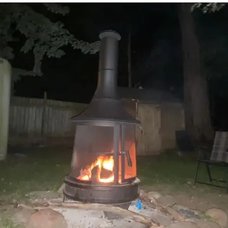 Cozy Cottage Across Lake Simcoe Отели в г. Иннисфил