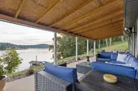 Charming Lakeside Cottage Hotels in Sullivan County