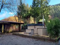Somewhere ELZ large vacation resort just for your group!