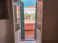 Charming condo at the heart of Batroun old souk فنادق في البترون