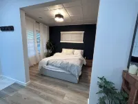 Hygee Home - Cozy Studio Suite with Mountain Views. Hotels in Cochrane