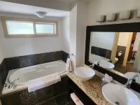 Relaxing retreat at Pacific Shores Resort Condo 1 Bedroom + Kitchen Hotels in Nanaimo E