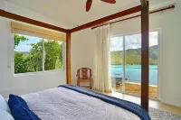 Stunning 360° Views of Magens Bay, St.John & BVI's. Luxury 6 bedroom villa