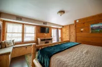 Cozy-Vember Savings: Private-Hot Tub-Serene Surroundings Hotels near Wears Valley