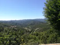 Studio with breathtaking views, nearby hiking and swimming trails