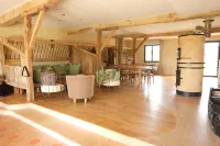 Gîte au Calme Près de Toulouse, Auch. Jeux Pour Enfants et Ados. Idéal Familles Hotels in Monferran-Savès