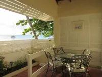 DolphinBay beachfront bungalow directly on the platinum WestCoast, 2Beds, 2Baths