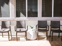 Spacious family-sized home with game room on a beautiful golf course! 길버트 호텔