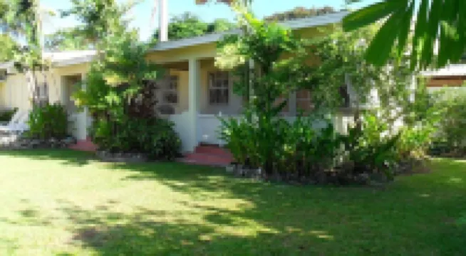 Only 3 Mins To Beach And Beach Club apt 1. Hotel a 