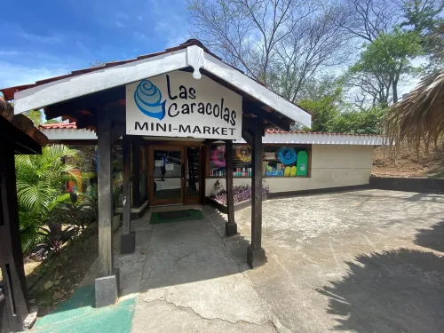 Beautiful Villa located in 4 Star Beachfront Resort w/ Private Pool