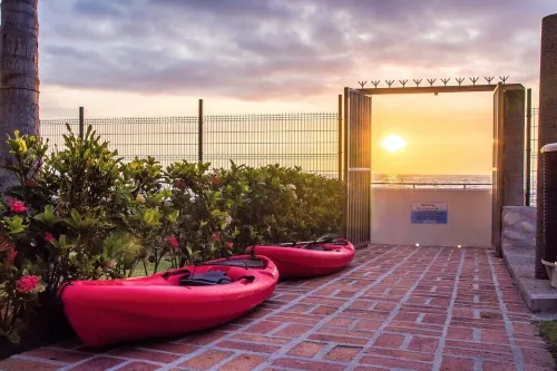 7 bdrm Classic Hacienda on Puerto Vallarta´s best swimming beach, sleeps 24.