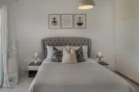 Phaedrus Living Seaview Hilltop Maisonette - balcony