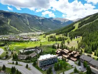 Comfortable Cozy Condo - Short Walk to American Eagle Lift - SH402 by RedAwning