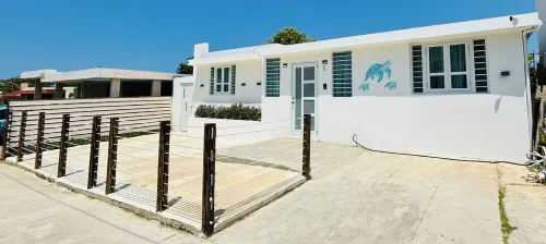Villa Casa di Mare in Isabela 5-bedroom Private Pool 5 minutes to Jobos Beach