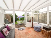 Duck Cottage Hotels in Kings Lynn